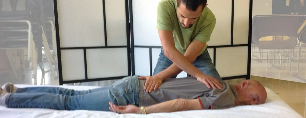 Massage shiatsu Montréal pour homme et femme.